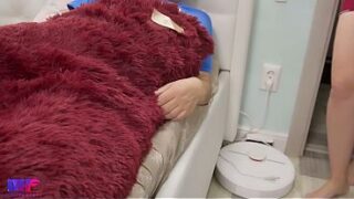 Hot babe sucks her tired stepfather’s dick and gets a big load of cum in her mouth