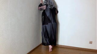 Sexy Hot babe julie made her stepson daren feel good